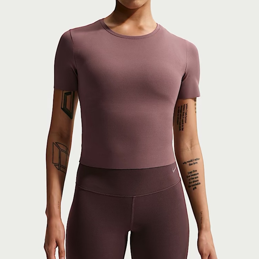 NWT Nike Zenvy Women's Dri-FIT Short-Sleeve cropped Top size small mauve pink